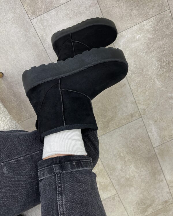 UGG stiliaus juodi aulinukai