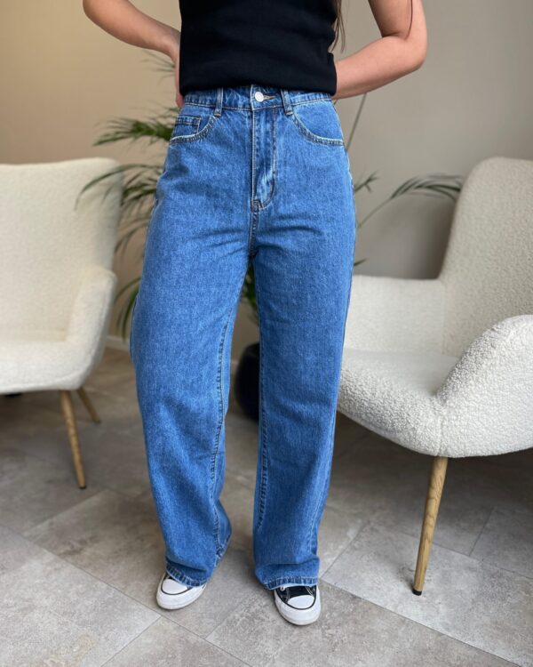 Mėlyni platūs džinsai