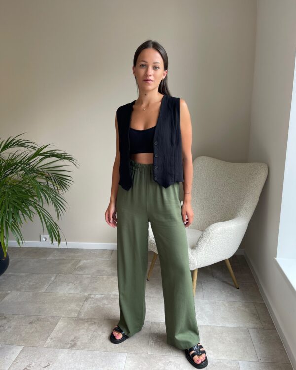 Kelnes su linu “chaki”