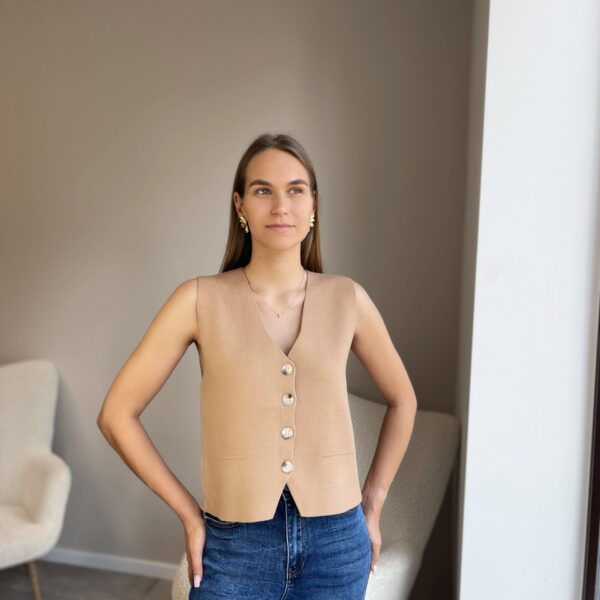 Liemenė su sagomis “Brown”