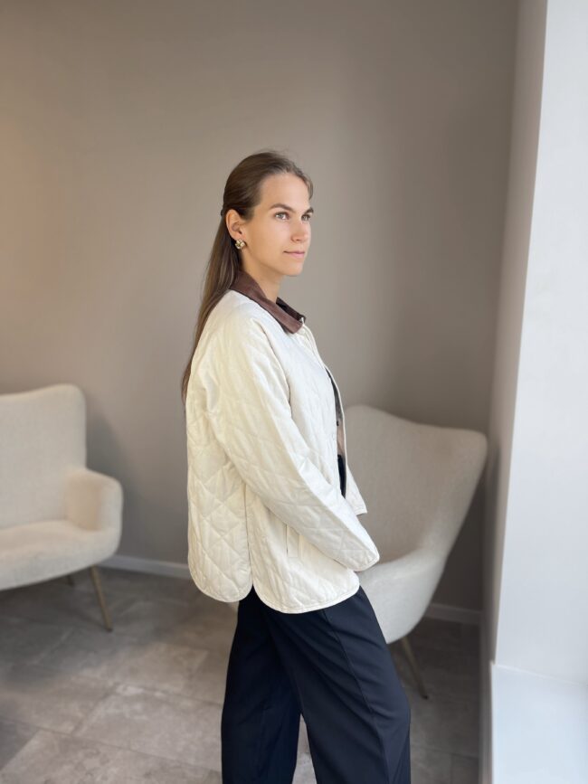 Dygsniuota striukė “Beige” - Image 5