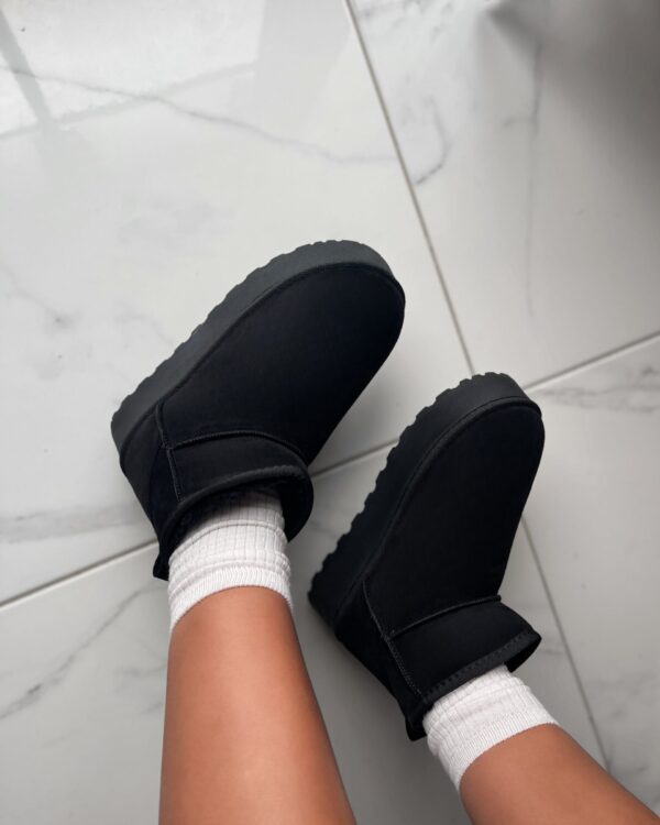 UGG stiliaus juodi aulinukai su platforma