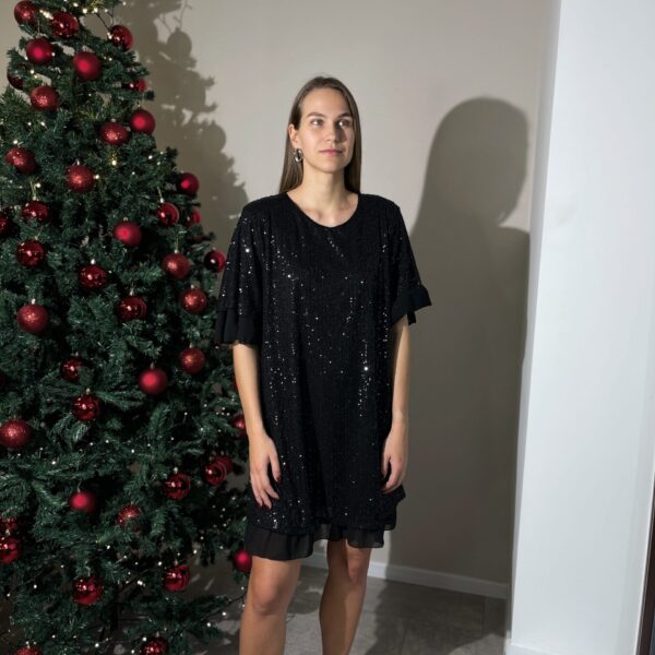 Juodai žėrinti trumpa universali suknelė