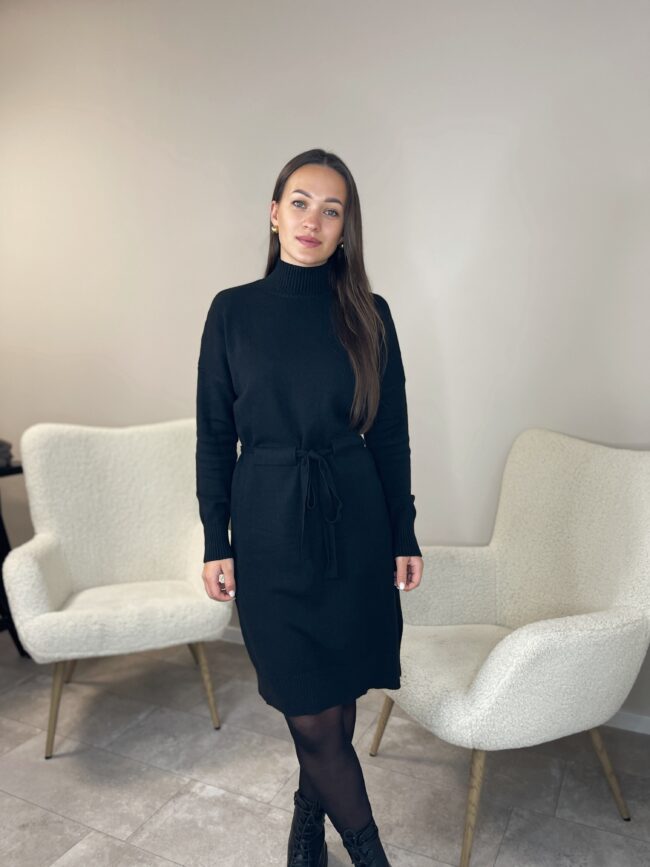 Juoda suknelė su surišamu dirželiu - Image 3