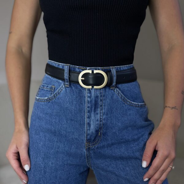 Odinis juodas diržas auksine sagtis “Vintage”