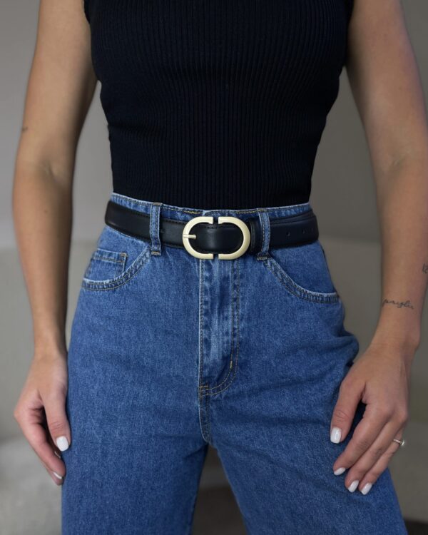 Odinis juodas diržas auksine sagtis “Vintage”