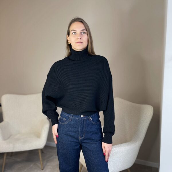 Universalus megztinis “Short uni”