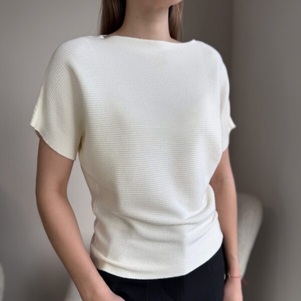 Universalus megztinis trumpomis rankovemis “Beige Klara”