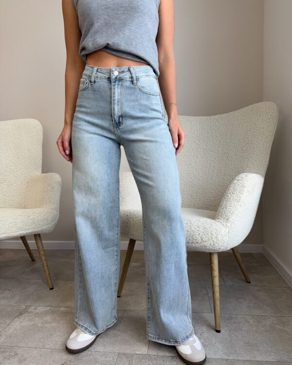 Tamprūs šviesūs džinsai Dad fit