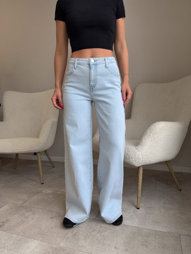 Šviesiai mėlyni platūs džinsai “WIDE LEG”