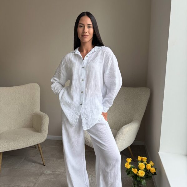 Muslino komplektas BALTAS