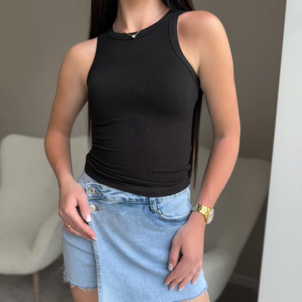 Juoda palaidinė Basic