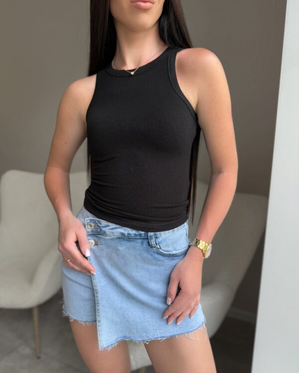 Juoda palaidinė Basic