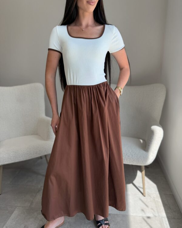 Suknelė su kišenėmis Ruda