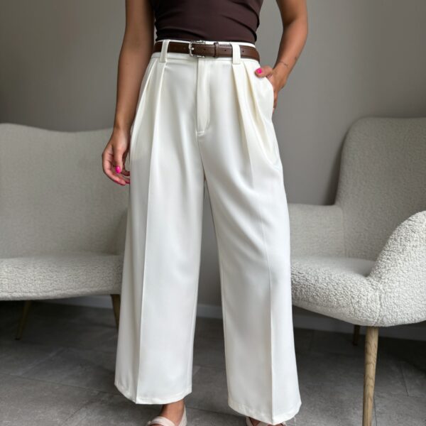 Klasikinės kapri kelnės su diržu