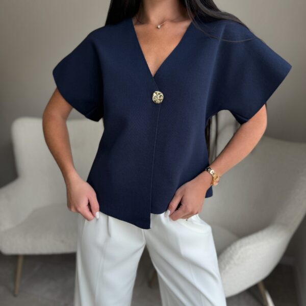 Megztinis su viena saga Mėlynas