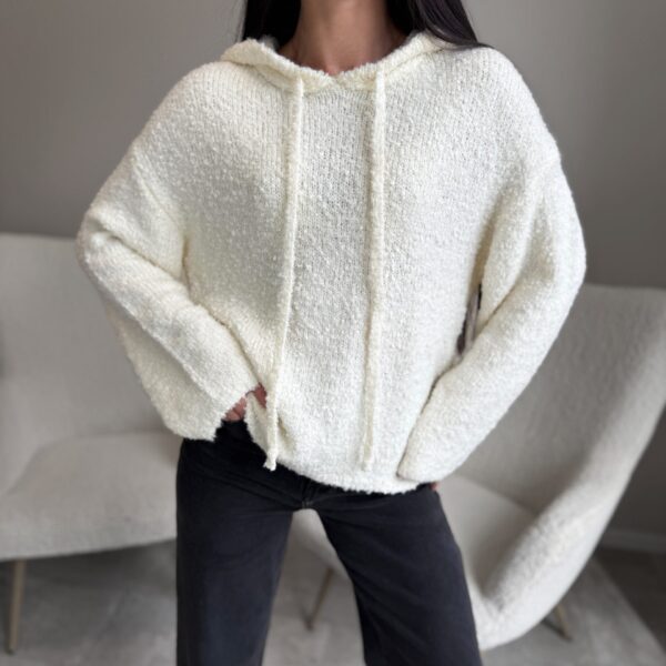 Universalus Teddy stiliaus megztinis su kapišonu