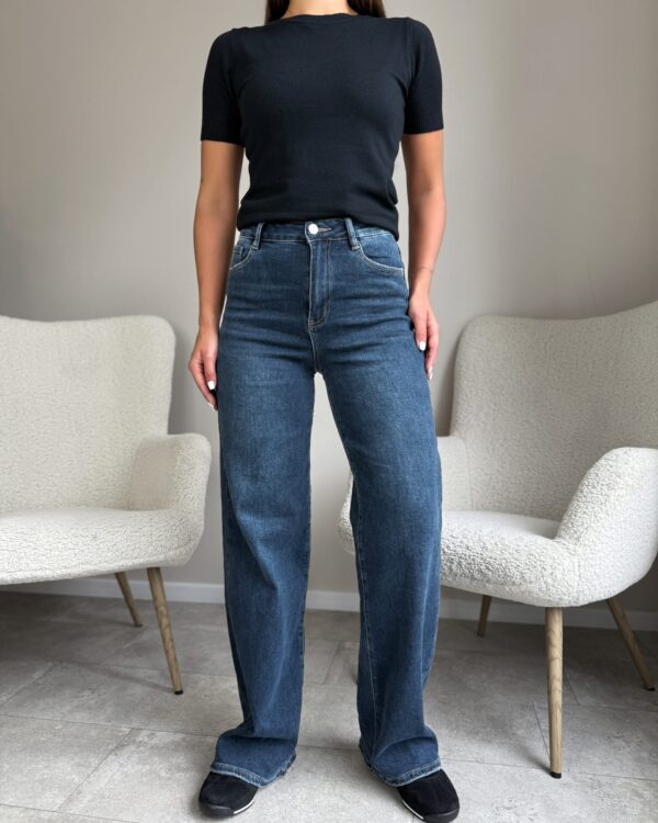 Tamprūs džinsai aukštas liemuo platėjantys