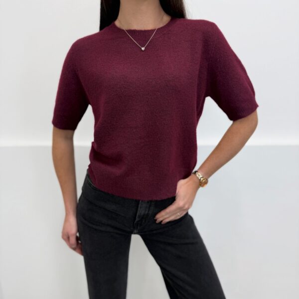 Bordo spalvos megztinis su vilna