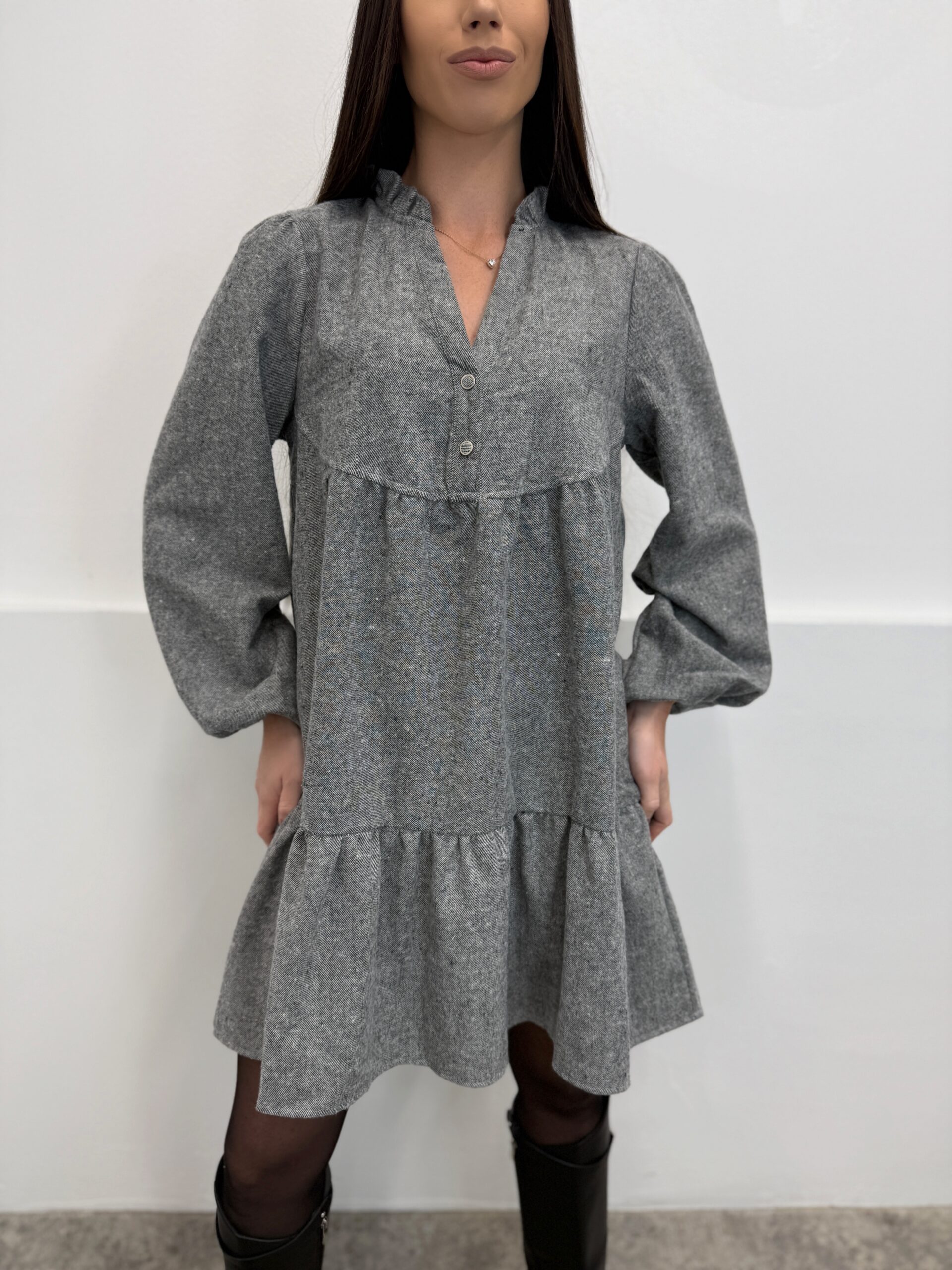 Pilka suknelė su vilna - Image 3