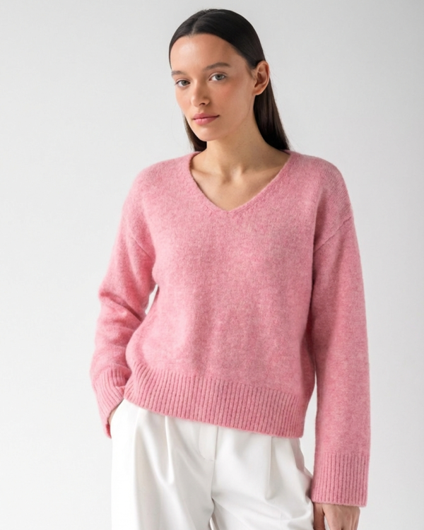 Megztinis Rose su vilna V formos iškirpte