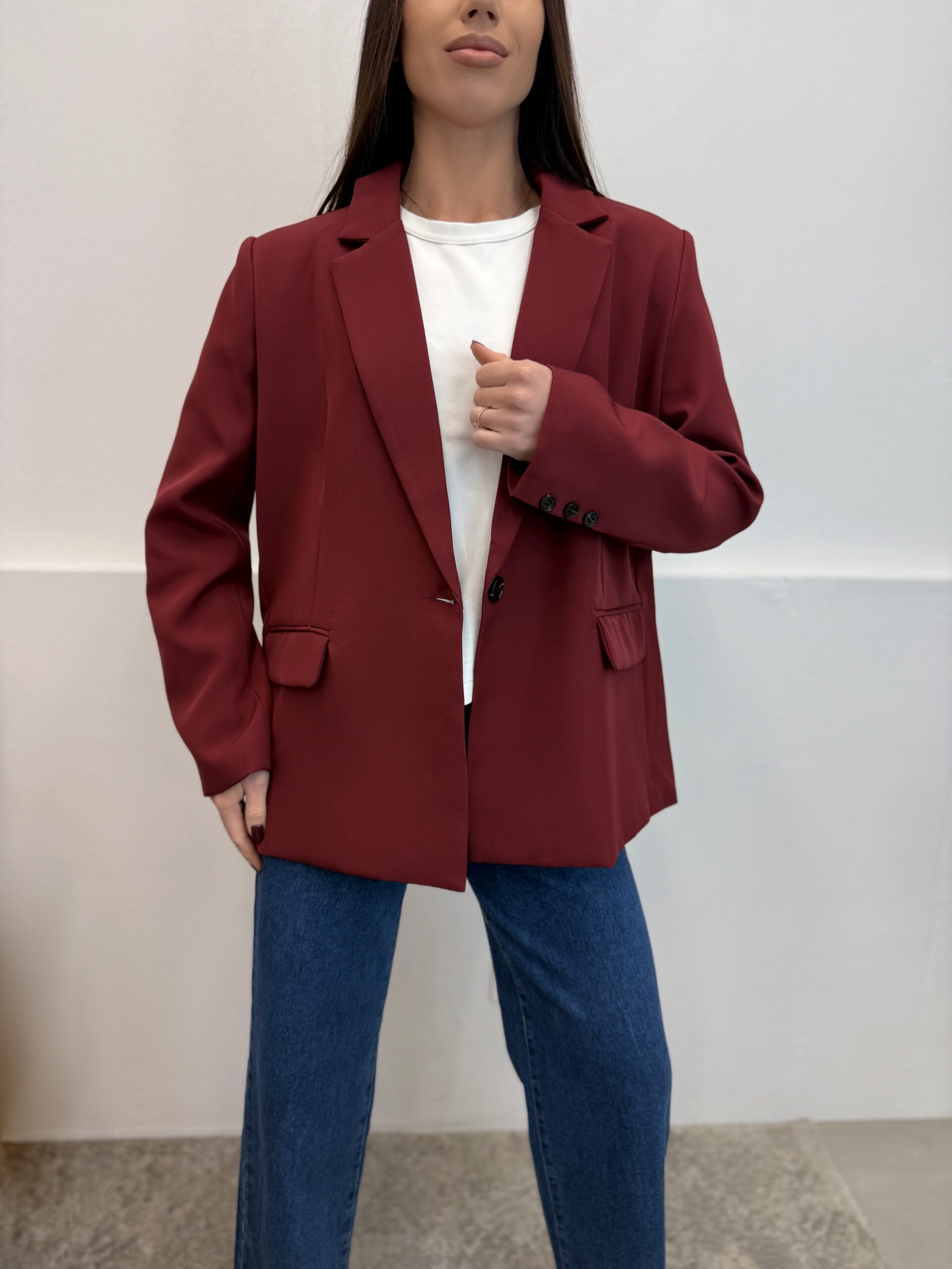 Oversize stiliaus bordo švarkas