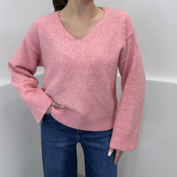 Megztinis Rose su vilna V formos iškirpte