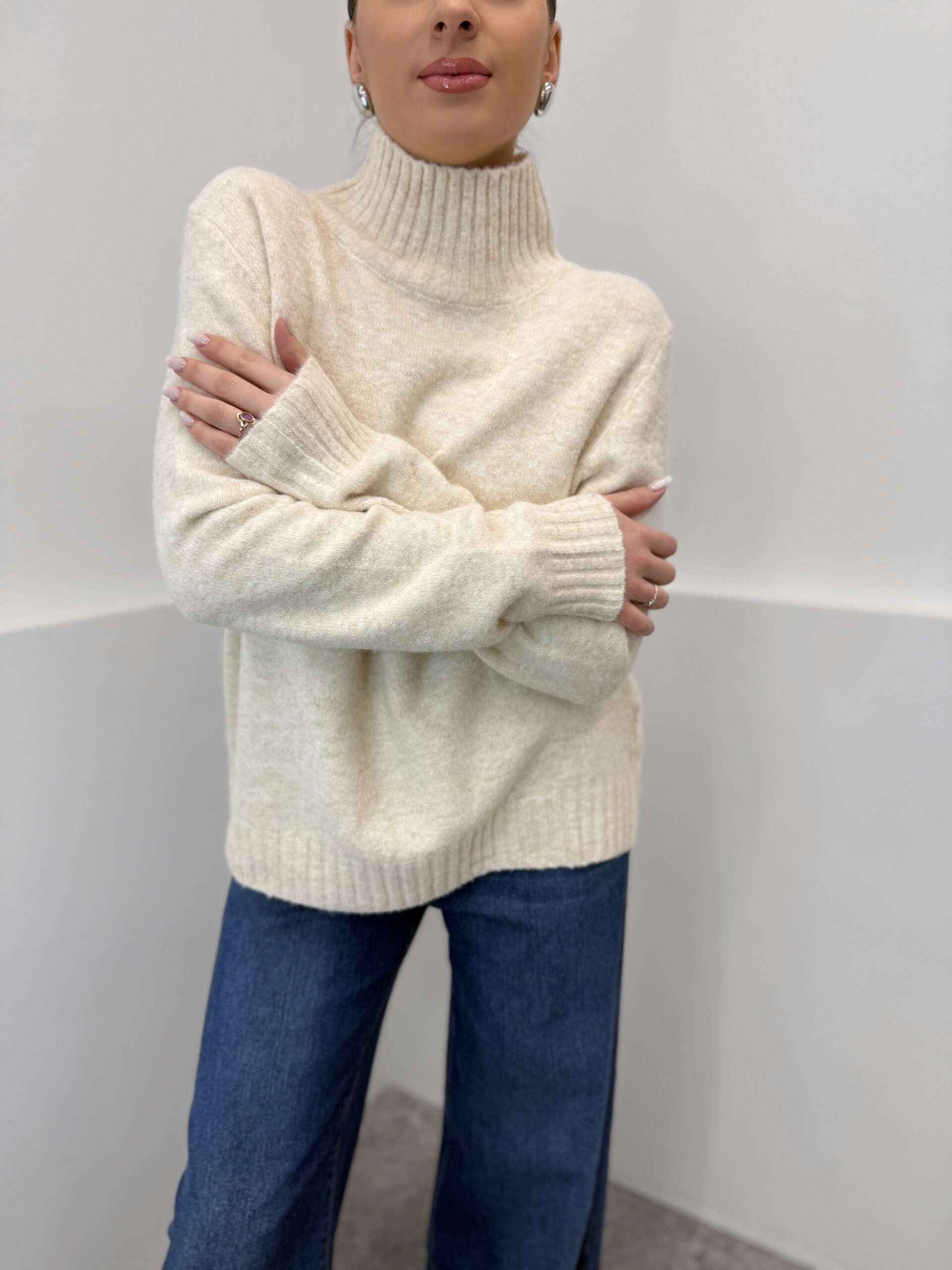 Megztinis su kaklu Uni Beige - Image 3