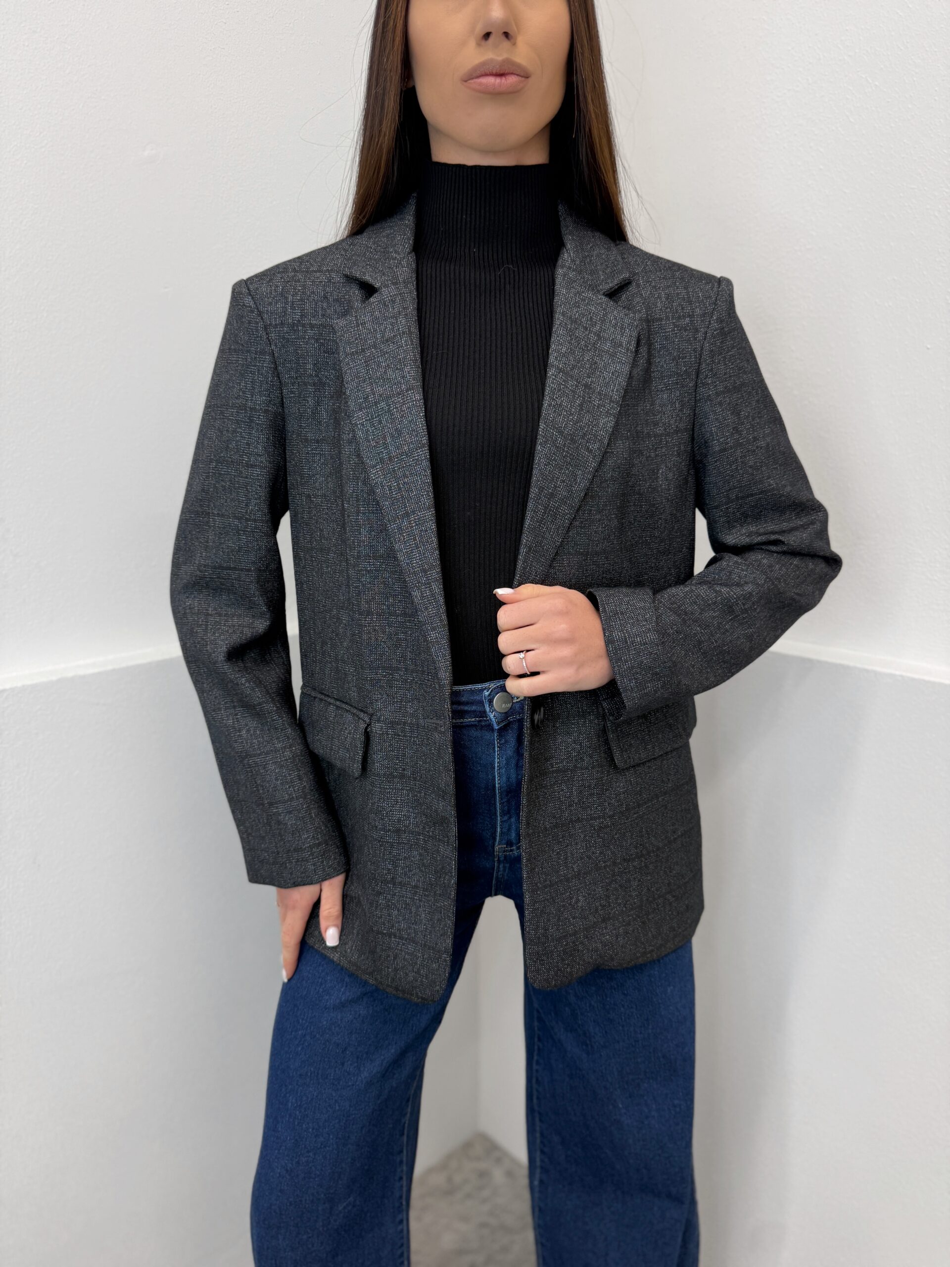 Klasikinis pilkas švarkas Noir