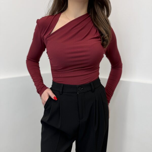 Bordo palaidinė Clara