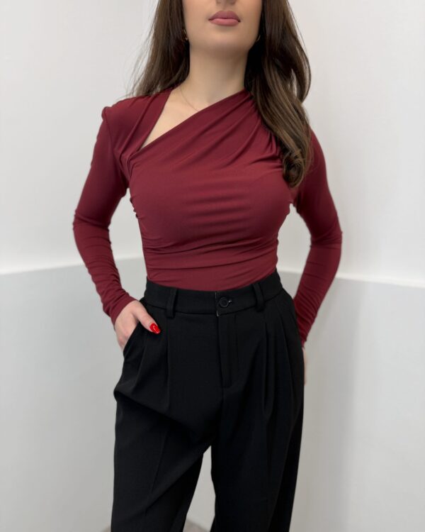 Bordo palaidinė Clara