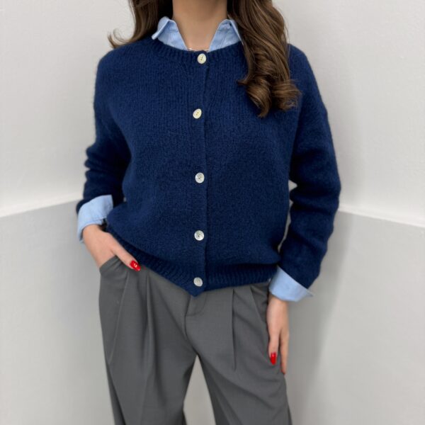 Susagstomas megztinis su mohera ir vilna Blue