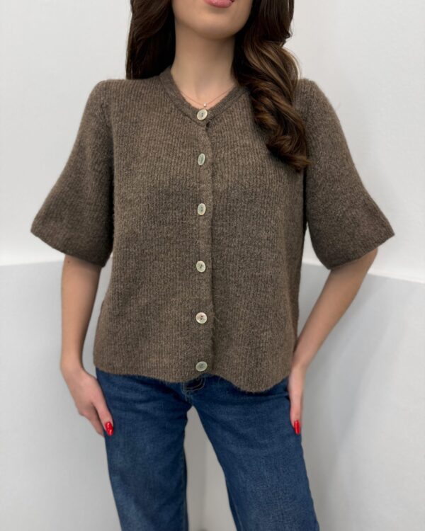 Susagstomas megztinis trumpomis rankovėmis Taupe