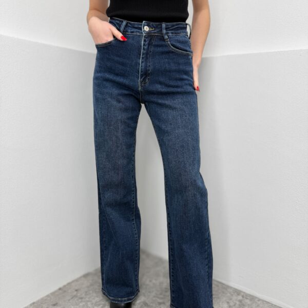 Mėlyni garinti tamprūs džinsai aukštas liemuo