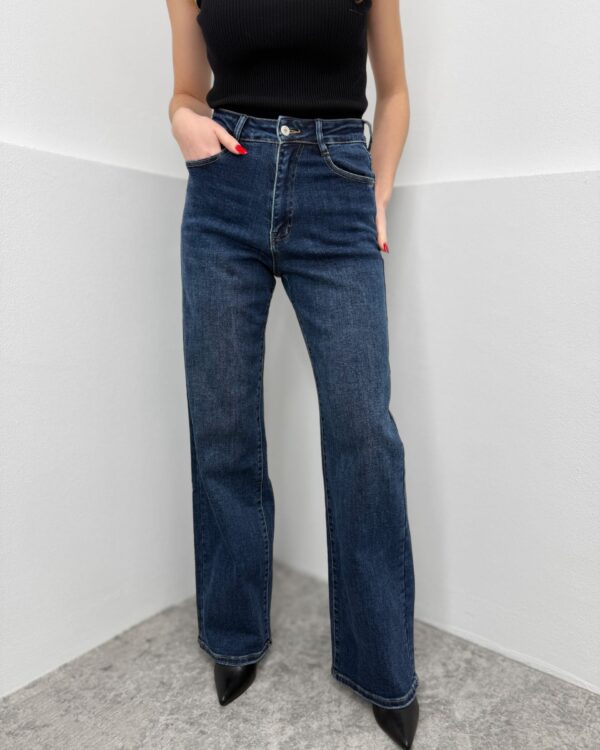 Mėlyni garinti tamprūs džinsai aukštas liemuo