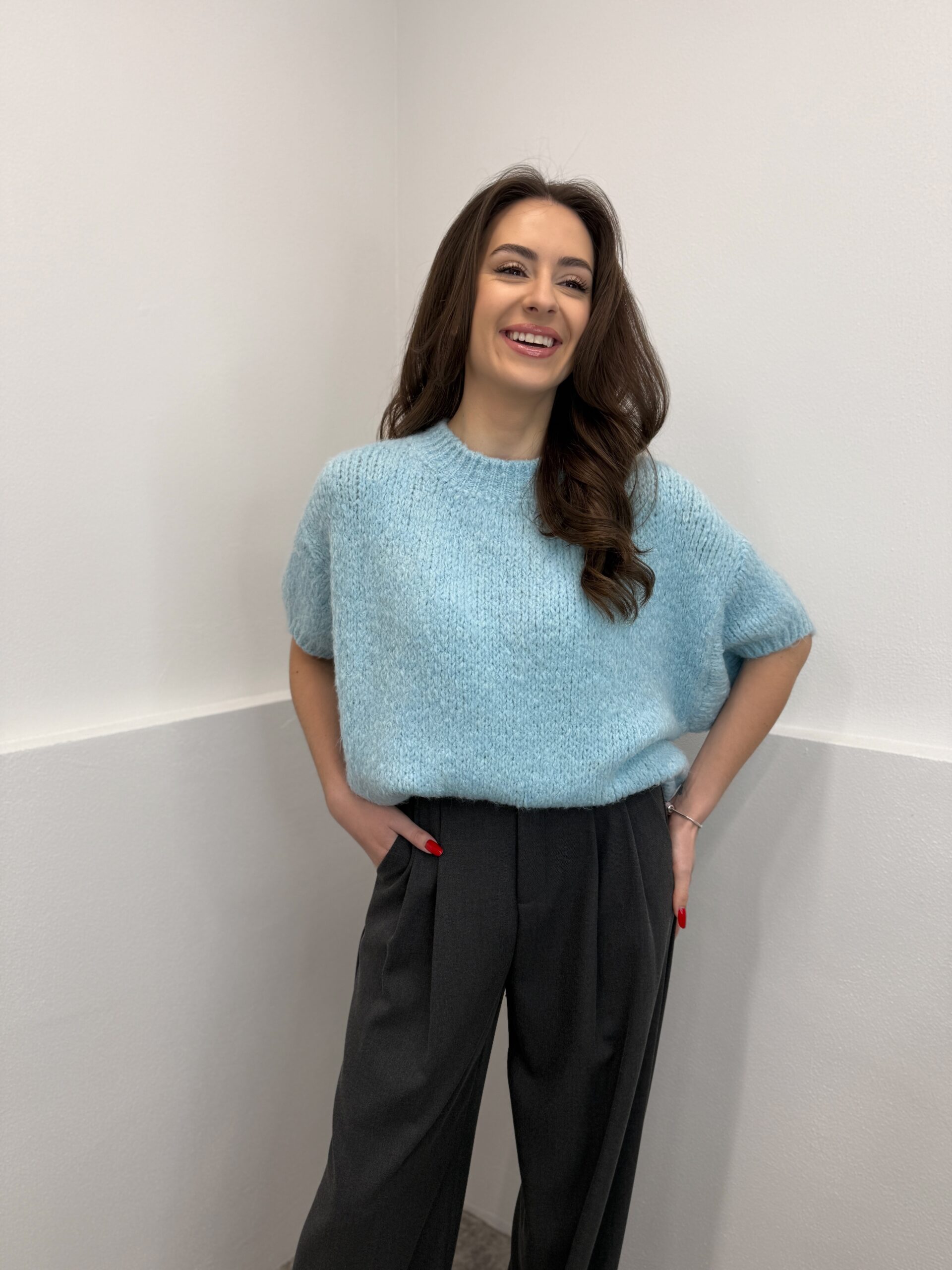 Megztinis trumpomis rankovėmis Blue - Image 2