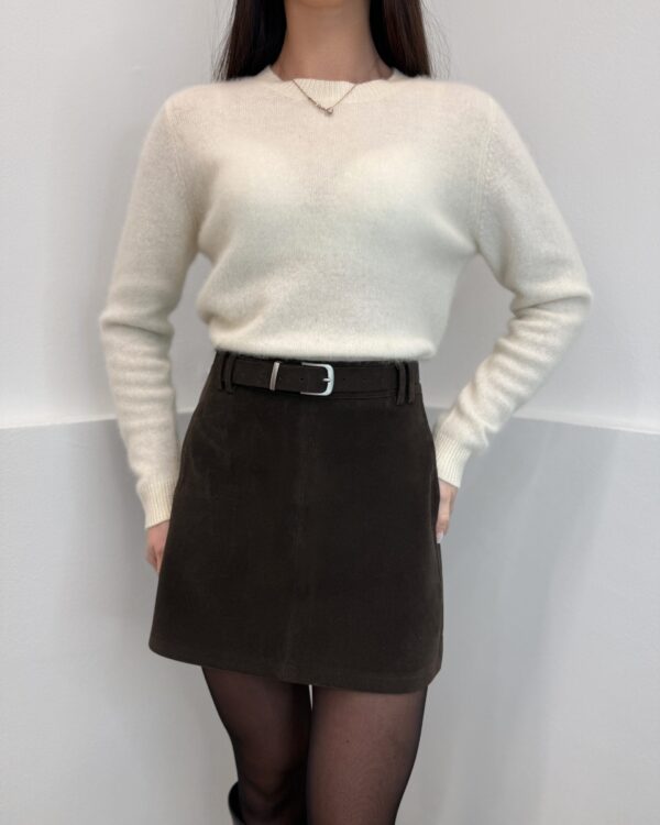 Rudas verstos eko odos sijonas su šortais