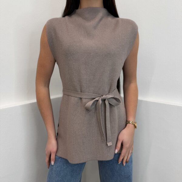 Prailginta liemenė Taupė