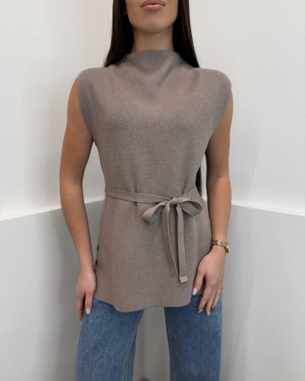 Prailginta liemenė Taupė