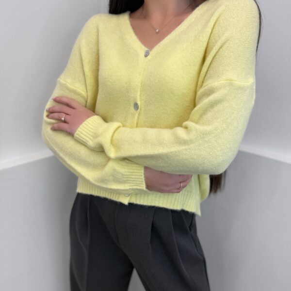 Susagstomas megztinis su vilna ir alpaka Yellow