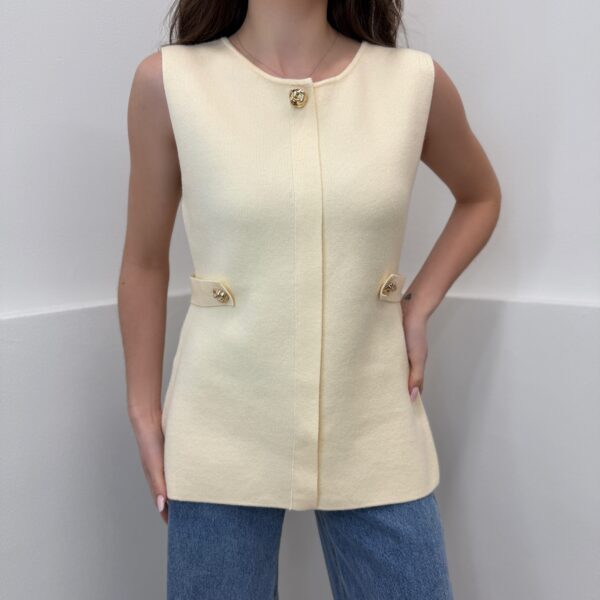 Beige liemenė su auksinėmis detalėmis