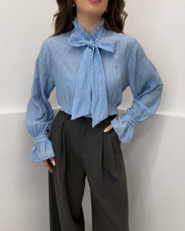 Marškiniai dekoruoti priekyje Sky Blue