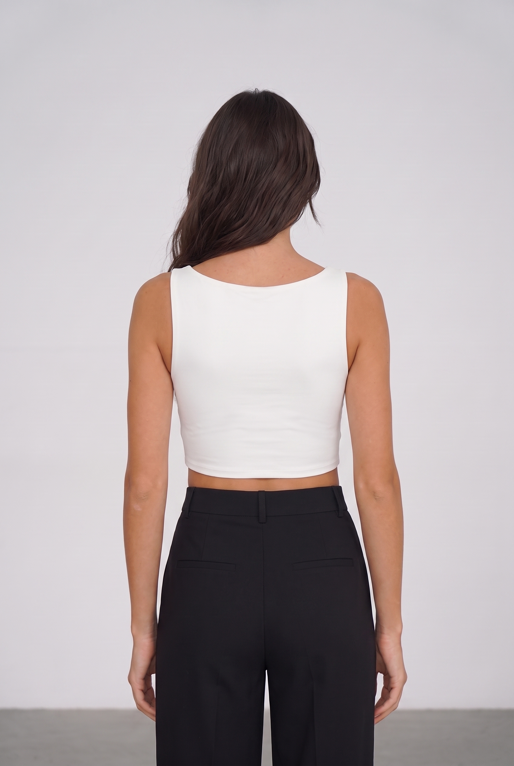Balta trumpa aptemta palaidinė Rojal - Image 3